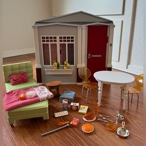 Barbie 2005 Totally Real House Playset - Working Sounds Furniture & Accessories